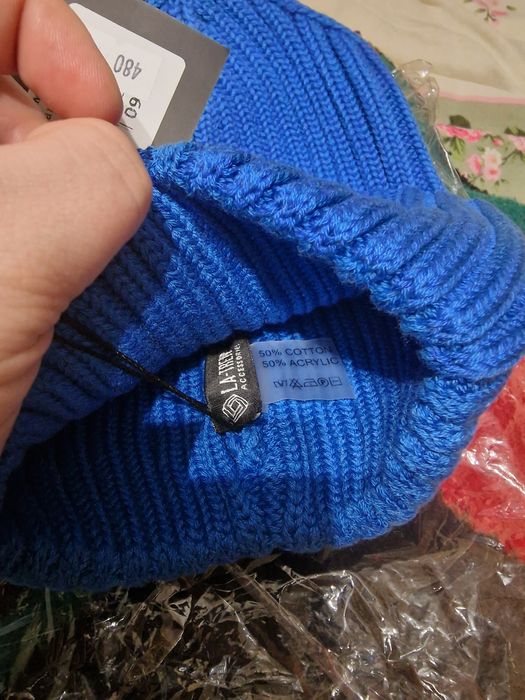 Нова зимова шапка жіноча