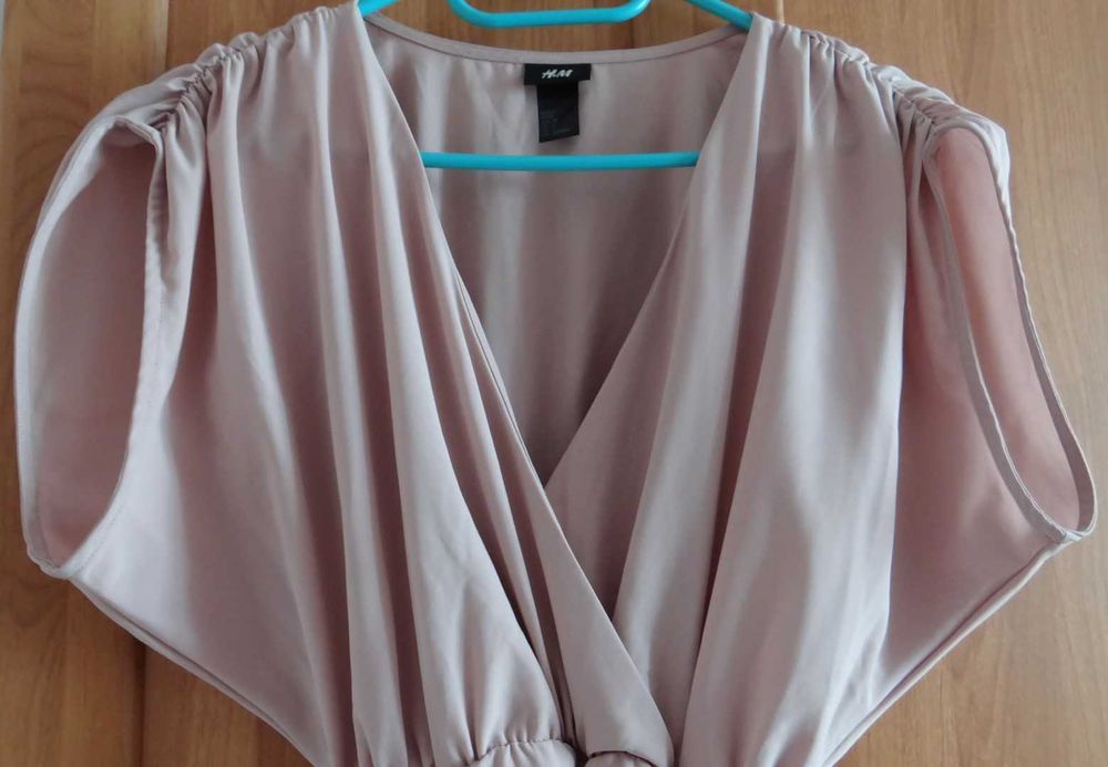 Sukienka falbanka H&M r. XS