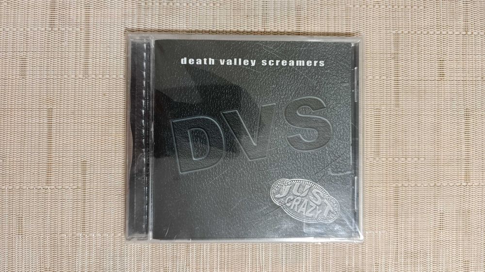 CD DVS,Warlock,Mendeed,Tankard Otep Korn Drone Deicide.