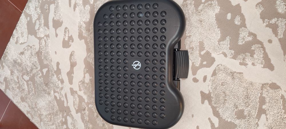 Apoio para Pés Ajustável