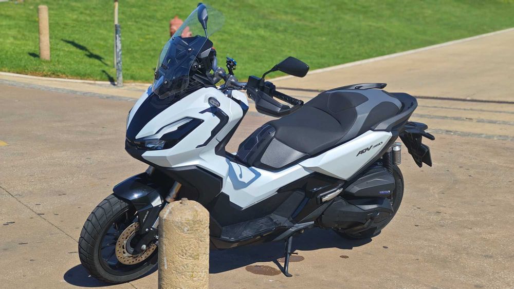 Honda ADV 350 de 20245 muito estimada