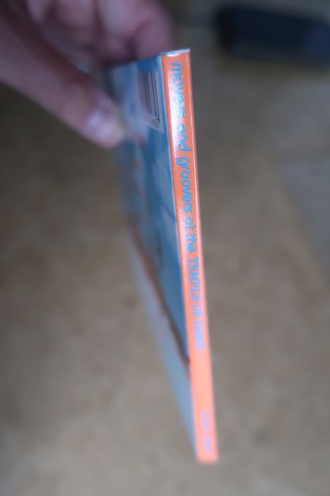 (Novo a estrear) Moovers and Groovers Temple of Dawn (tip world, 2000)