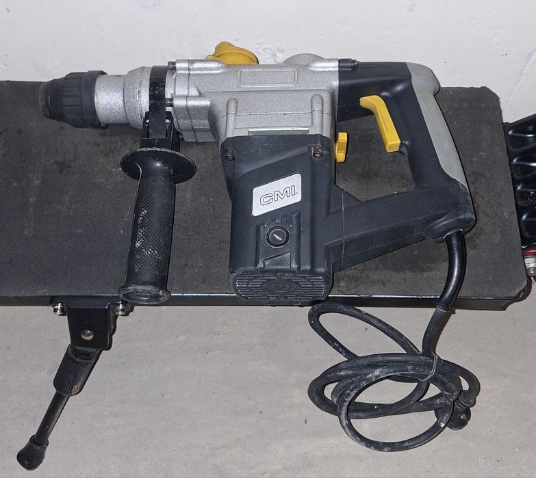 Mlotowiertaka CMI  1050W