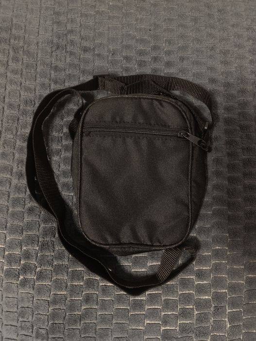 Сумка Nike Heritage S smit