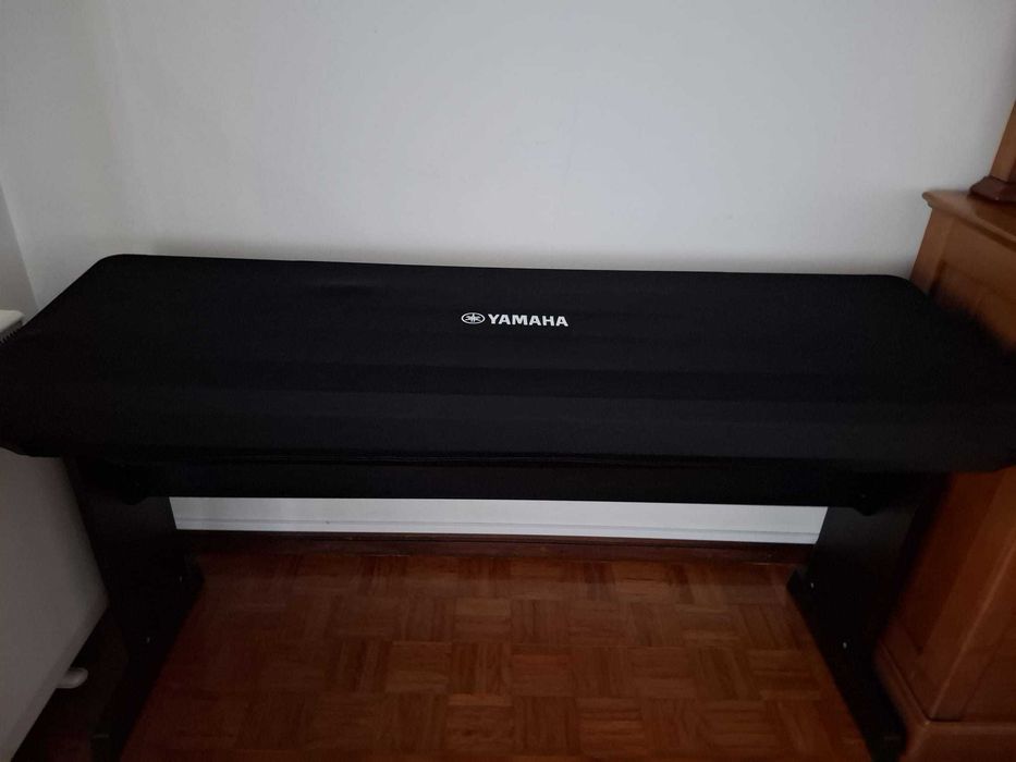 Teclado Yamaha DGX-660B