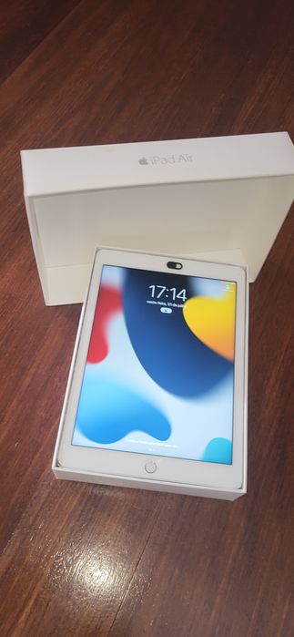iPad Air 16GB / 32GB Wi-Fi (Cinzento Espacial) – Excelente Estado