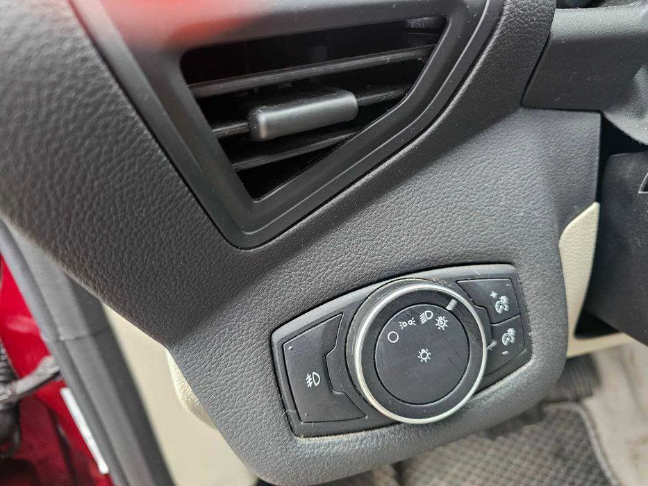 Ford C-Max  2015-Ford-C-Max-PLug-In