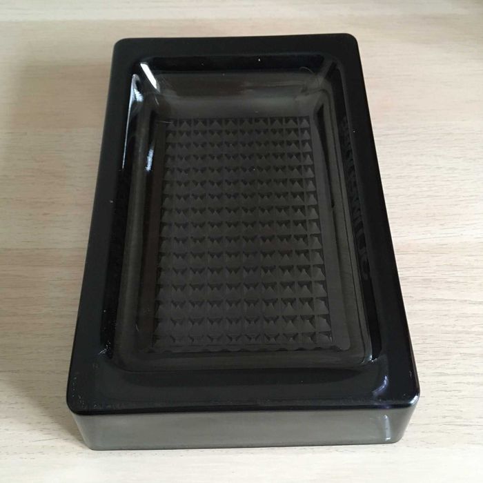 Cinzeiro em vidro preto Schweppes