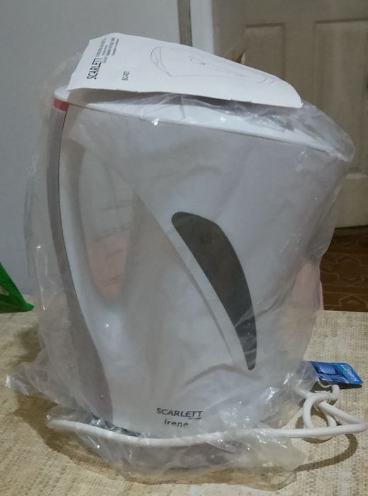 Scarlett электро чайник