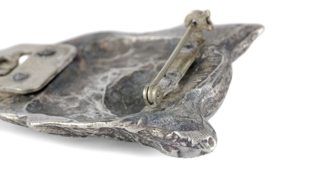 Chihuahua długowłosy clipring posrebrzany Art-Dog