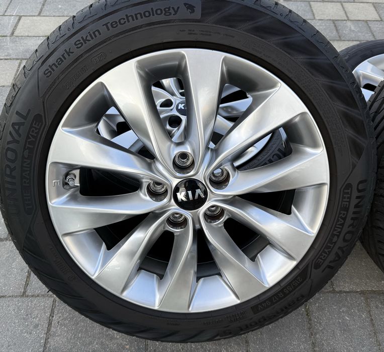 Oryginalne felgi Kia Optima X-Ceed 7.5J 5x114.3 TPMS 215/55R17 lato