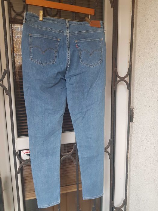 Spodnie marki Levis, R. 42-44