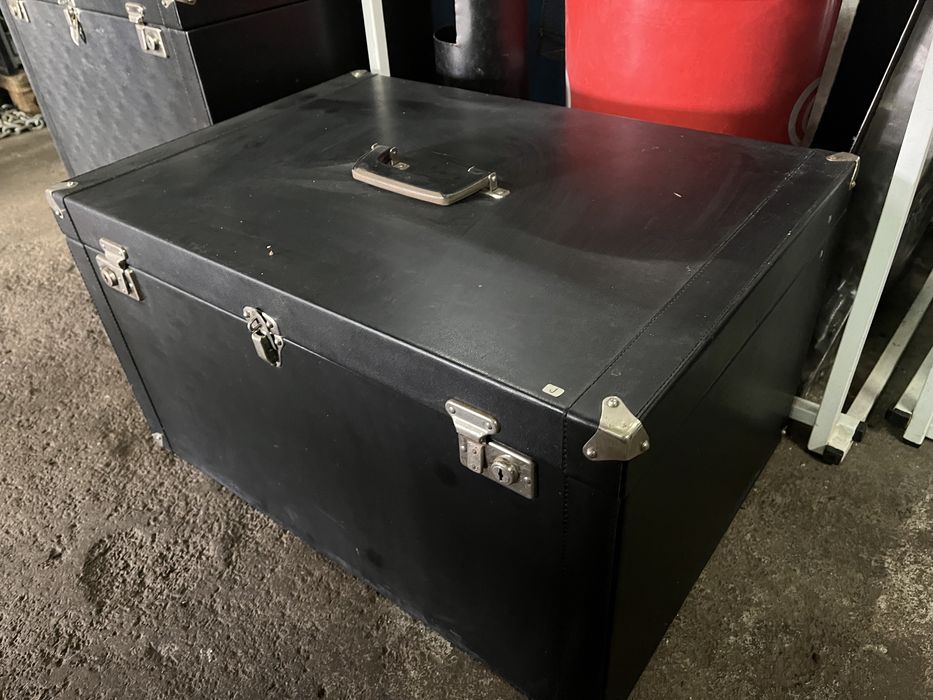 Mala tipo caixote para Ourivesaria etc