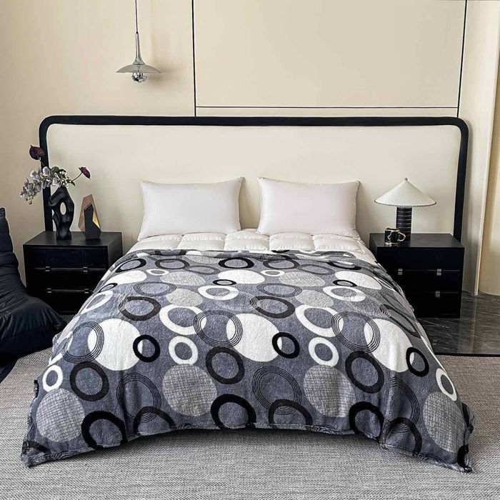 Плед—покривало на кровать Флис мягкий приятный к телу