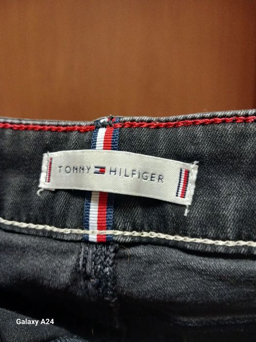 Джинсы Tommy Hilfiger W26×L32 Ultra skinny