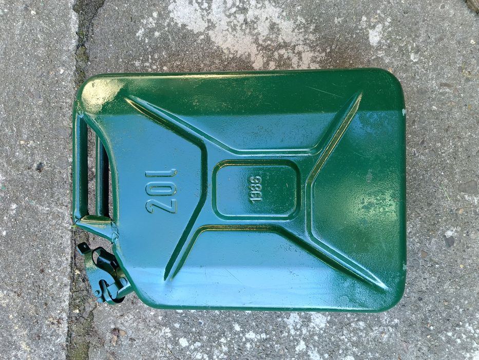 Kanister stalowy 20 l.