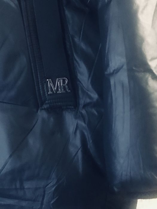 Продам зимову курточку