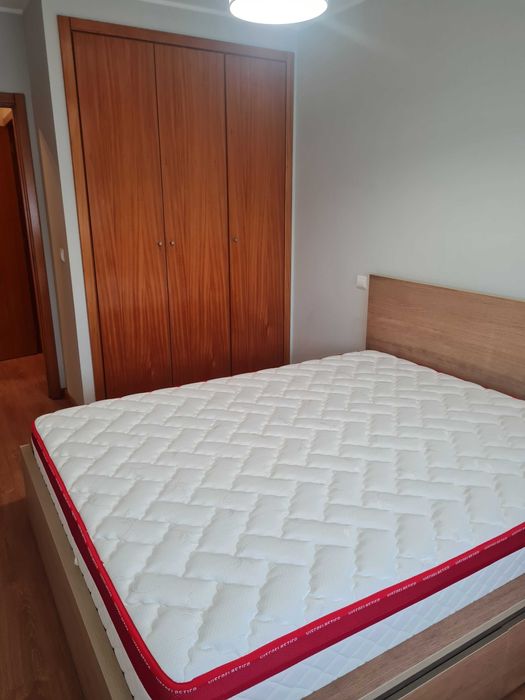 T2 para Arrendamento em Leça do Balio — 1.000 €/mês — Com Garagem