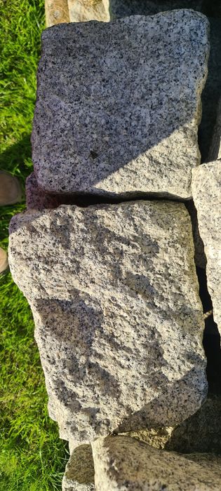 Kamień granitowy