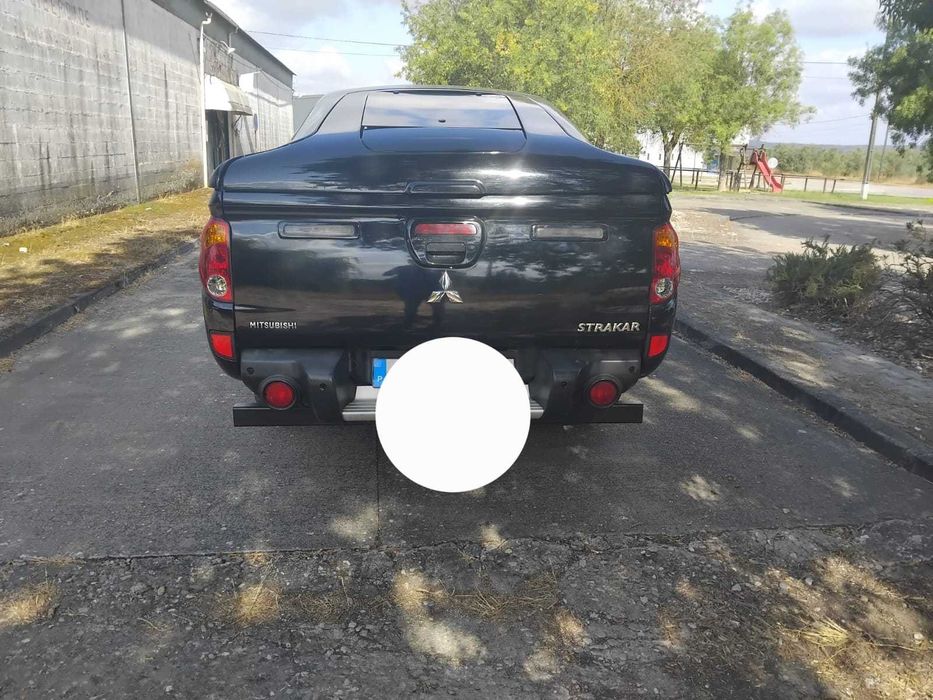 Mitsubishi stracar