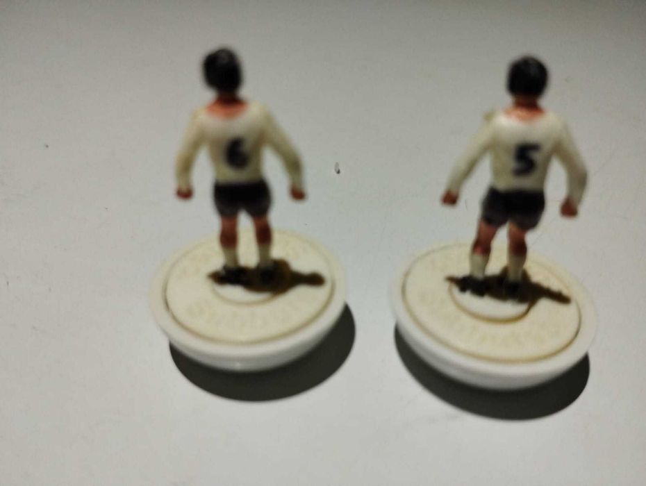 Vintage - Subbuteo - ref. 10  Várias Equipas - 2 Jogadores - 1968-88