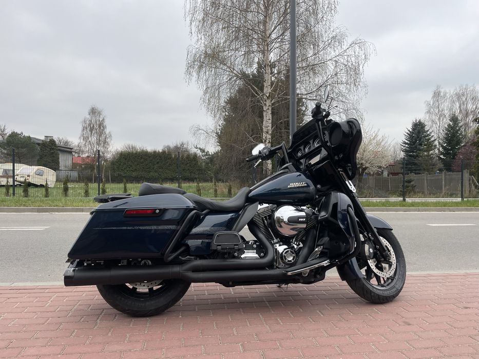 Harley Davidson touring , street mozliwa zamiana na turystyk adventure camaro mustang chellenger