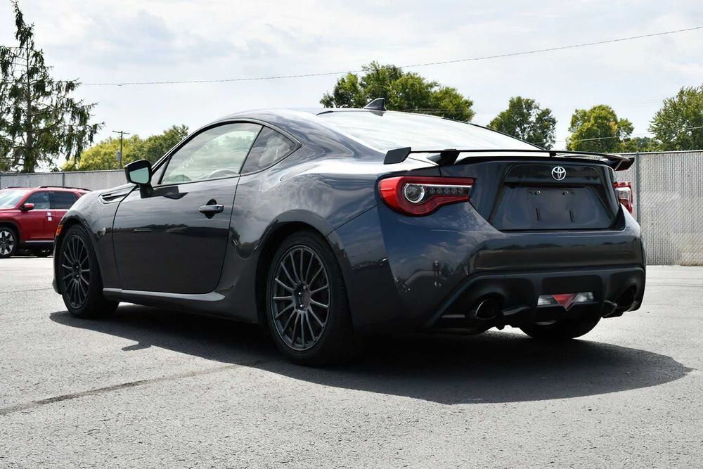 Toyota 86      2018