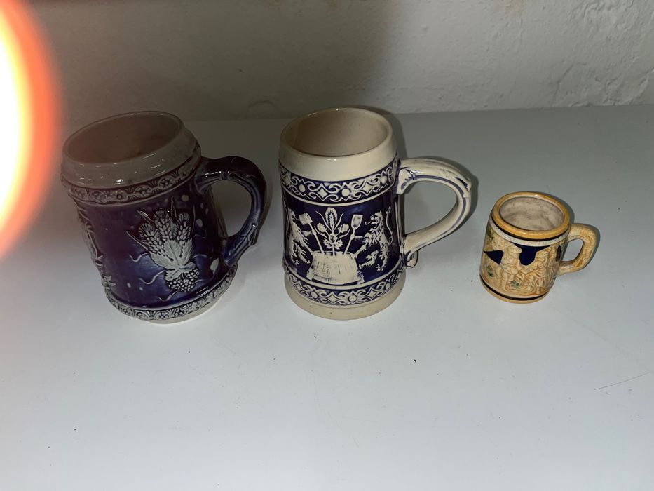 Conjunto de canecas alemães