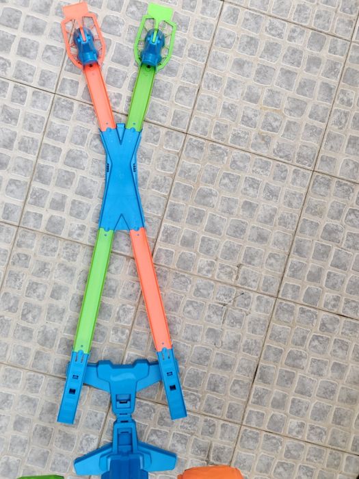 Pista "balança " hot Wheels