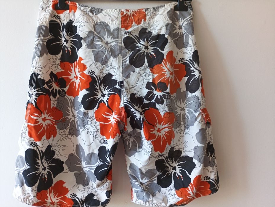 Bermudy/szorty w kwiaty H&M