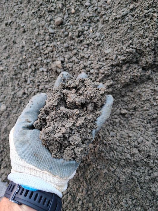 Beton półsuchy chudziak B15 B20 zaprawa mała wywrotka 2m 4t Wieliczka