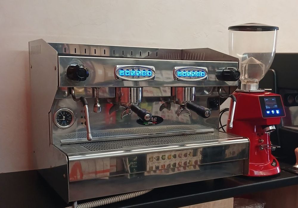 Оренда кавомашини і кавомолки (гриндера).