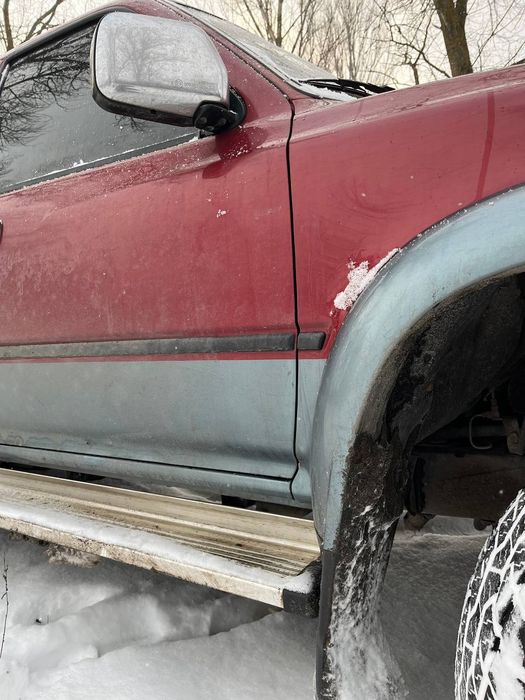 Toyota Hilux Surf 130