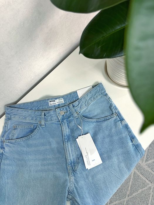Нові джинси Bershka, розмір 40