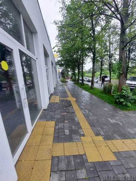 Здається в оренду комерційне приміщення Львів Рудненська