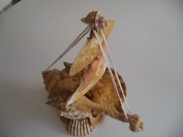 Peça Decorativa " Barco Artesanal " Antigo