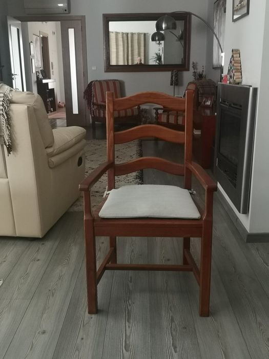 Mesa jantar + cadeiras de carvalho maciço