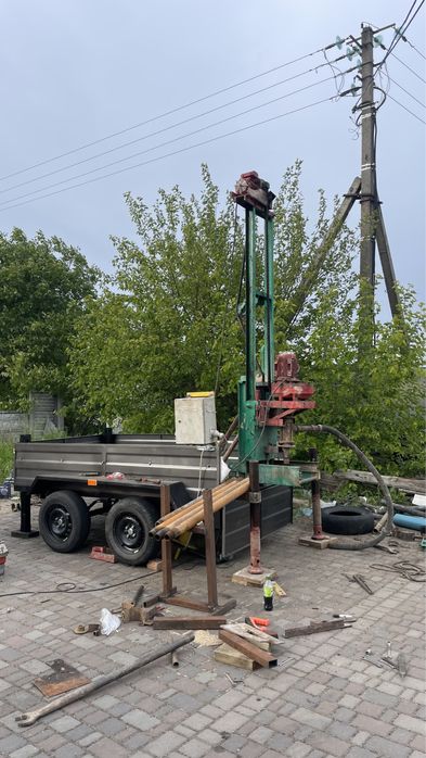 ТЕРМІНОВО Продам/здам в оренду малогабаритну бурову установку