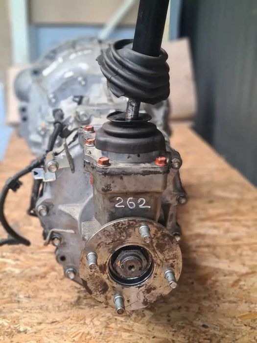 Коробки передач АКПП / КПП в зборі / Роздатки автомобільні