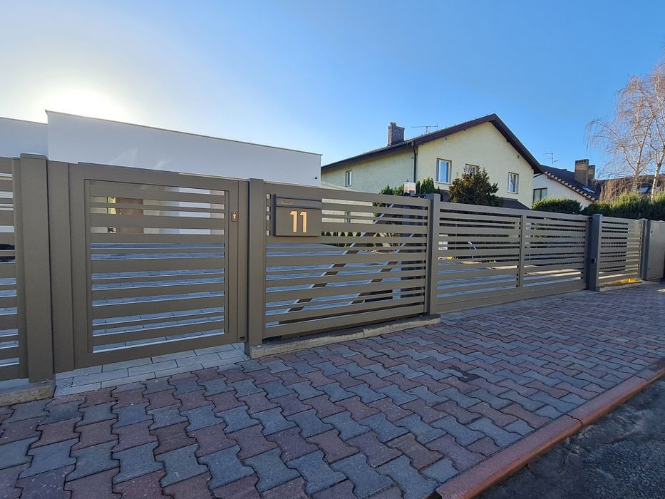 Ogrodzenie, płot nowoczesne z aluminium brama przesuwna.