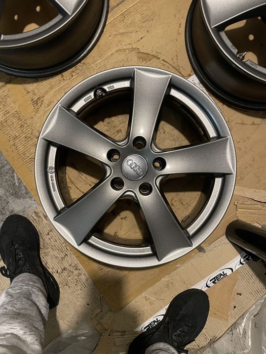 Felgi 17'' Audi Skoda Seat VW Jak nowe 5x112 7x17 ET37