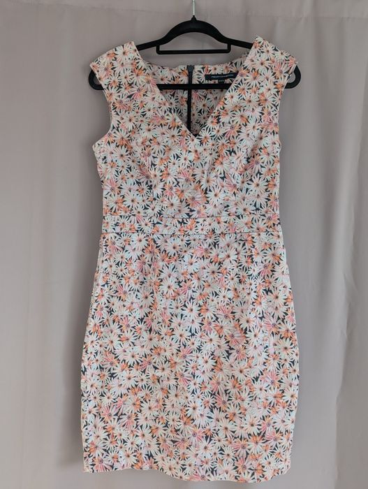 Sukienka w kwiatki M