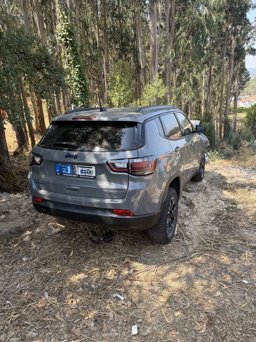 Jeep  compass lift trailhawk  Hibrido c/iva full extras  poucos km