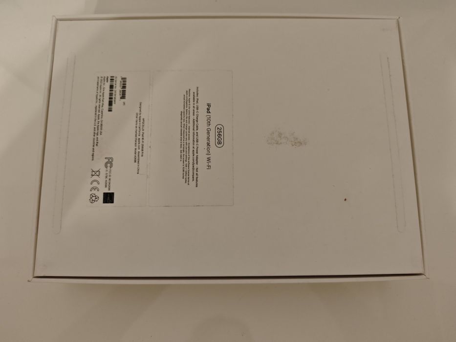 Apple iPad 10th Gen (A2696)
Wi-Fi, 256 GB, колір рожевий.