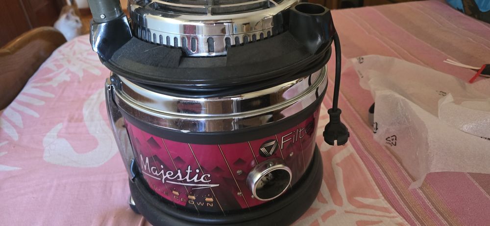 Aspirador e purificador do ar