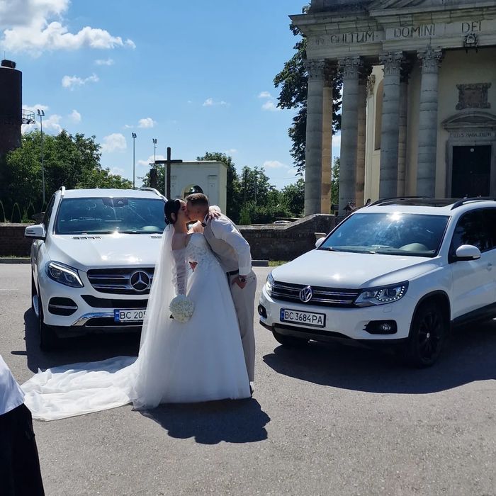 Оренда авто з водієм