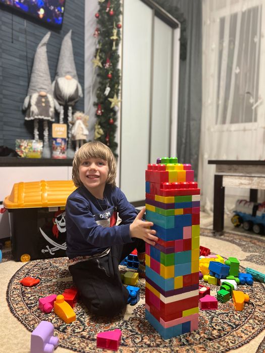 Mega Bloks тачка и кубики