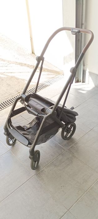 Carrinho Maxi Cosi Leona