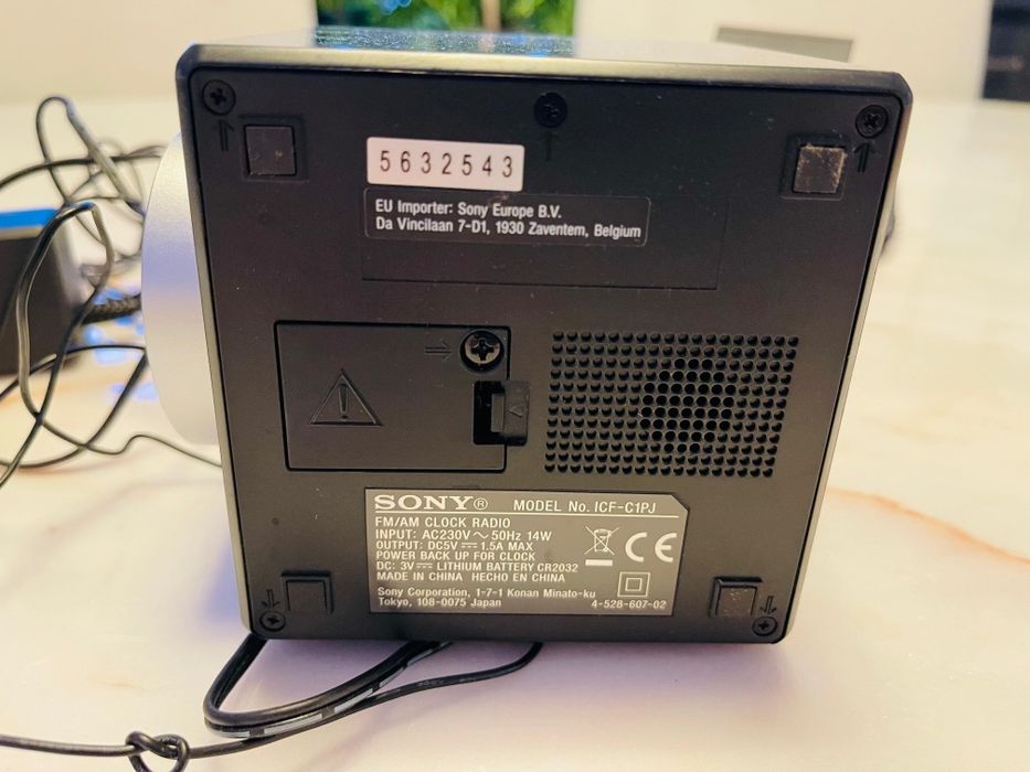 Sony Rádio-relógio com projetor de horas
ICF-C1PJ