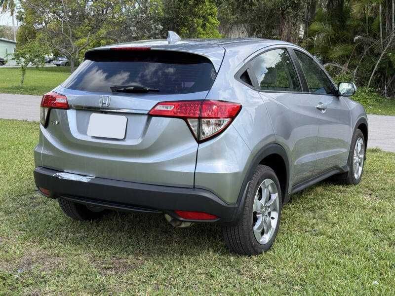 2022 Honda HR-V LX